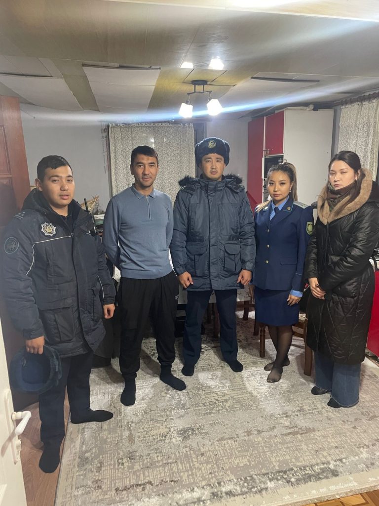 «Жұмыс тобымен» бірге сотталғандардың мекен жайын тексеру және олармен профилактикалық сұхбат жүргізілді