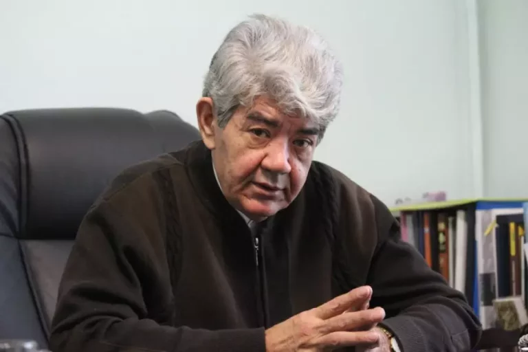 «Құмалақпен айтатын білгіш емеспін». Мэлс Елеусізов 12 балдық жер сілкінісі туралы