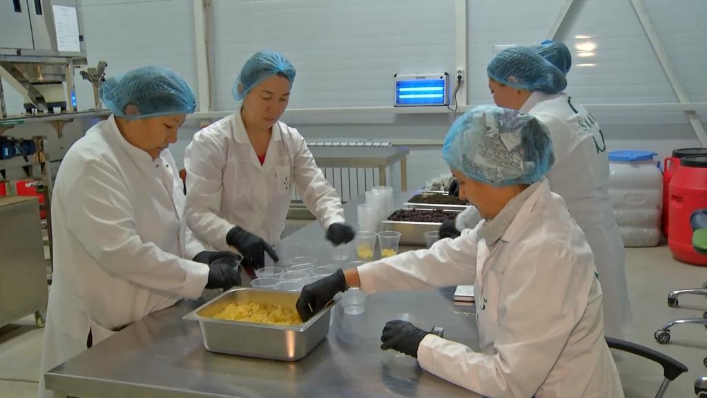 Керемет сиськи бар порно