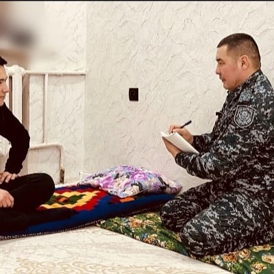 Жас қызметкерлермен жұмыс