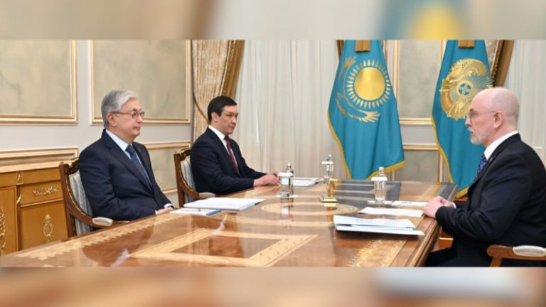 Қасым-Жомарт Тоқаев Жоғары сот кеңесі төрағасын қабылдады