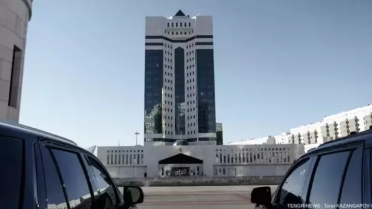 Қазақстан үкіметі отставкаға кетті