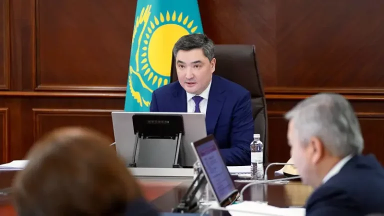 Жаңа министрлік қымбатқа түседі. Бектенов депутаттарды қолдамады