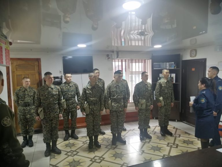 Семейде колония қызметкерлері кәсіби бағдарлау жұмысын жандандырды