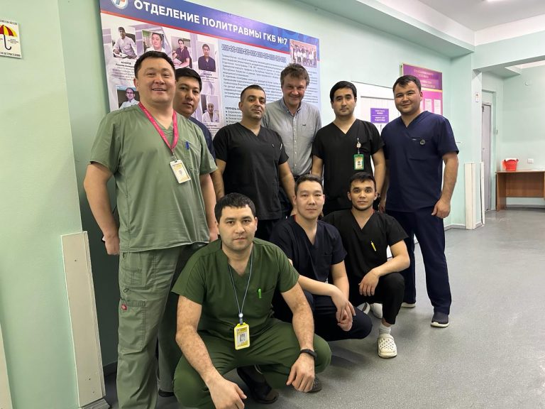 Алматылық дәрігерлер жол апатына ұшыраған ер адамның аяғын сақтап қалды