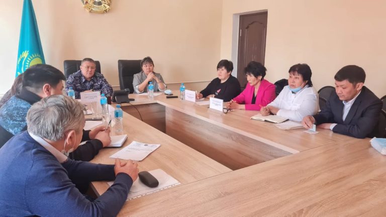 Кайрат Дальбеков обсудил проблемные вопросы с управлением здравоохранения