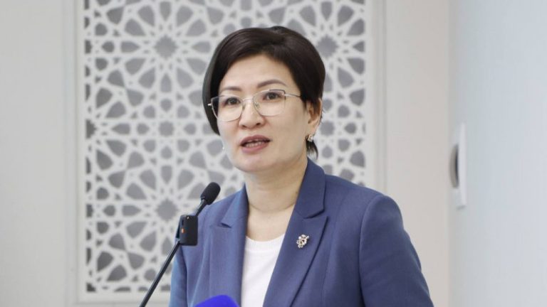 Әсем РАХМЕТОВА, Парламент Сенатының депутаты: «ӘЙЕЛДЕР ҮШІН ЕҢ БАСТЫСЫ – ОТБАСЫНЫҢ БЕРЕКЕСІ, ЖАРЫНЫҢ АМАНДЫҒЫ, БАЛАЛАРЫНЫҢ БАҚЫТЫ»