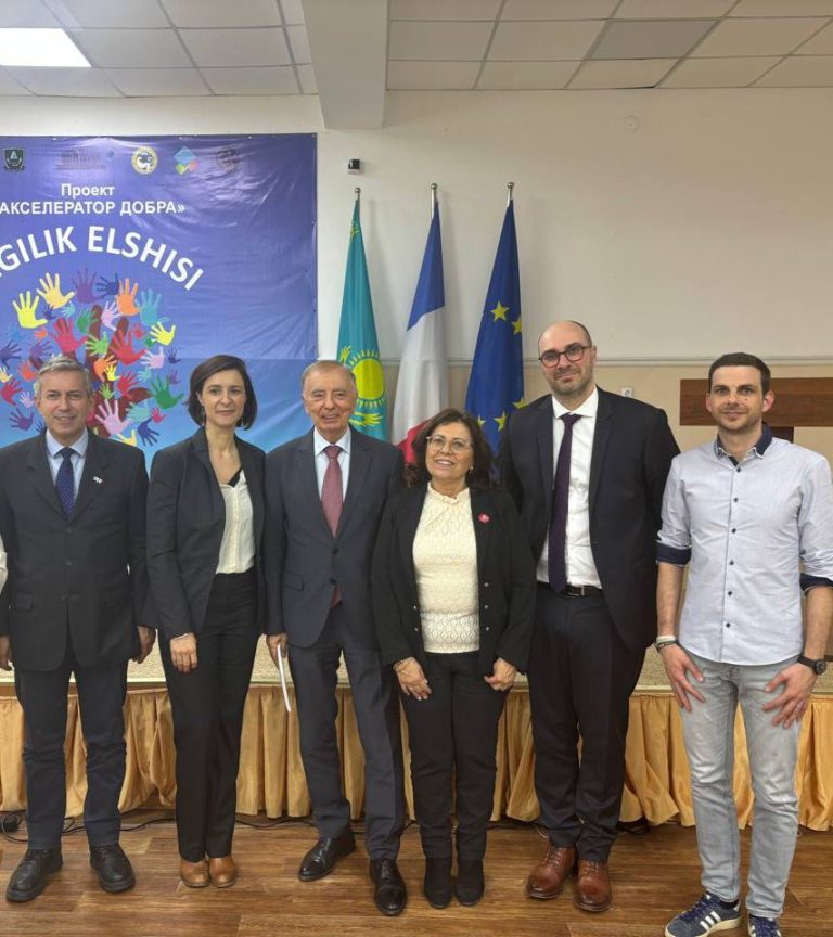 Халықаралық тәжірибе алмасу: ювеналды әділеттілікке француздық көзқарас