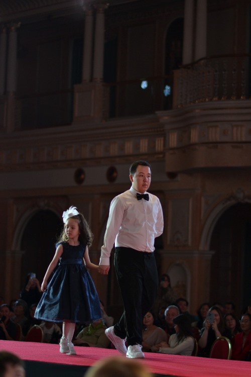 ДЕТИ НА ПОДИУМЕ