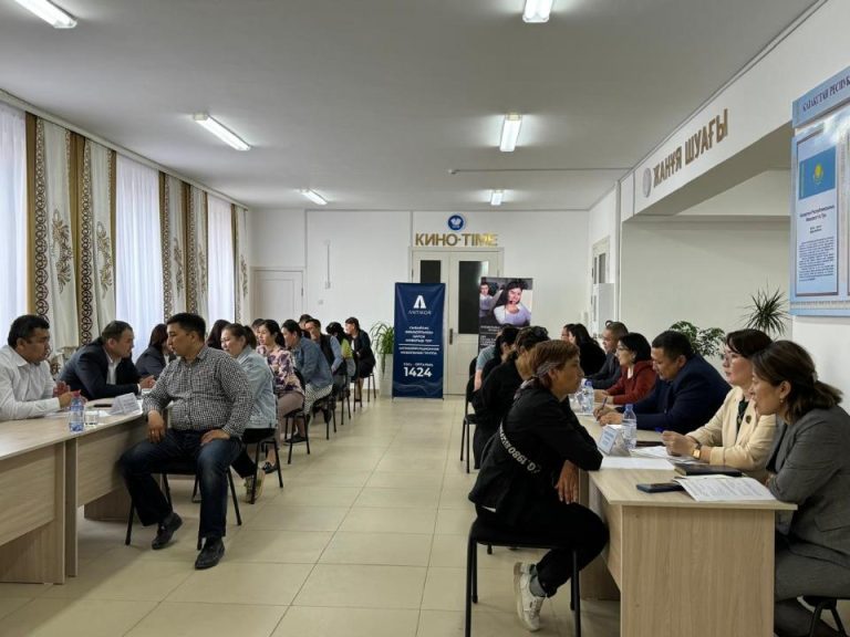 Қызылордада «Сыбайлас жемқорлыққа қарсы мобильді топ» тұрғындарға құқықтық көмек көрсетті