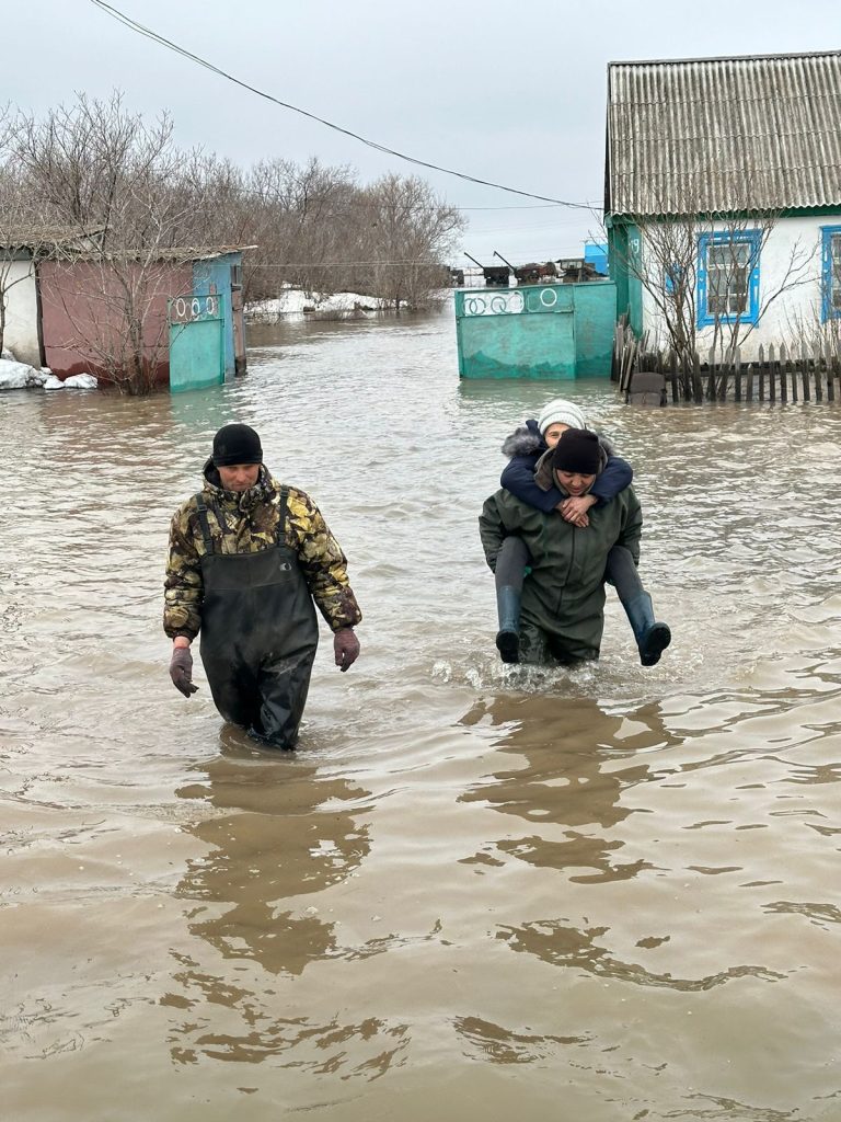 ЕРІКТІЛЕРДІҢ ҚАУІПТІ СЕЙІЛТУГЕ ҚОСЫП ЖАТҚАН ЕҢБЕГІ ЕРЕН