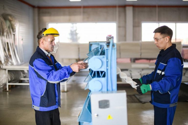 СҮЗГІ ШЫҒАРАТЫН СЕРІКТЕСТІК