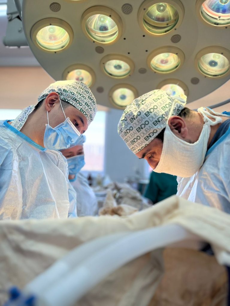 Врачи города Конаев спасли жизнь 52-летнему пациенту