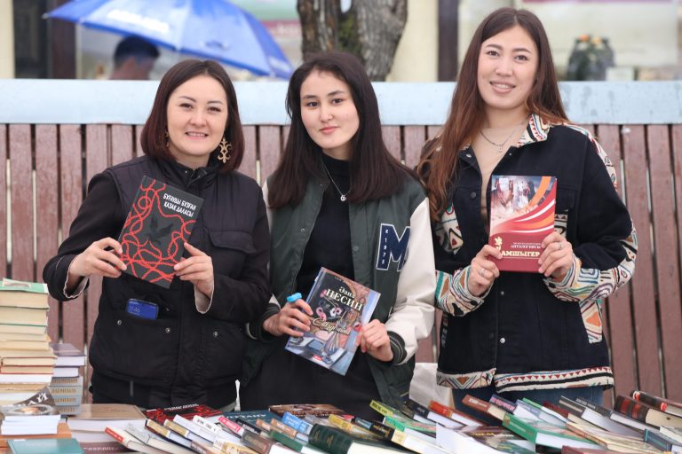 Алматыда жастарға арналған «BookVibe» кітап  көрмесі өтті