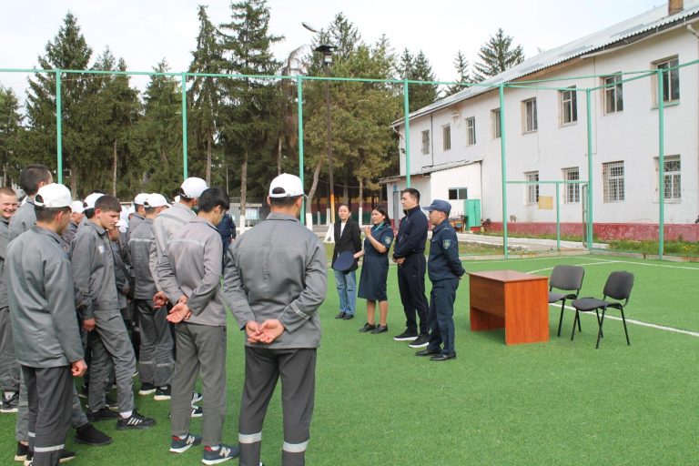 Джи-джитсудан әлем чемпионы Тлеуметов Ерлан Канатович жазалы жасөспірмдермен кездесті