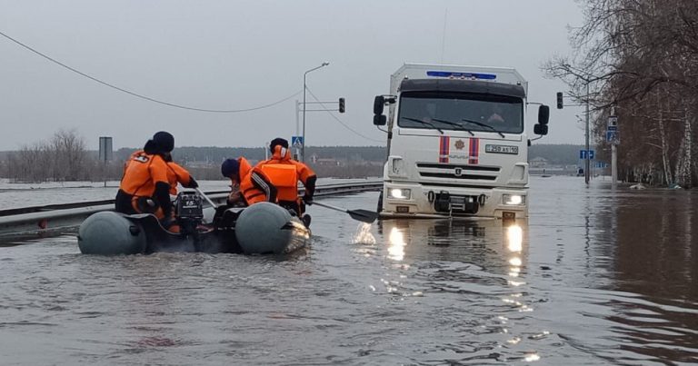 Қазақстандағы су тасқыны: ТЖМ жағдай туралы айтты
