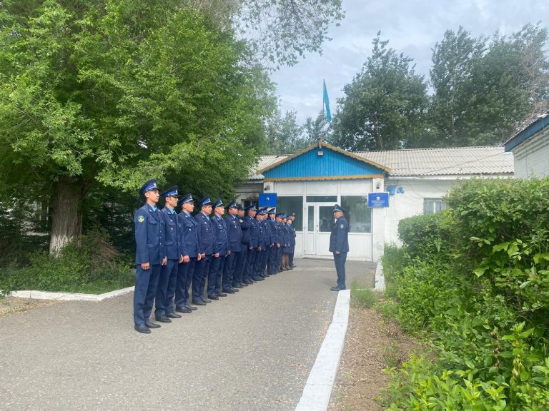 Абай облысында ҚАЖ қызметкерлері «Рәміздер күнін» атап өтті