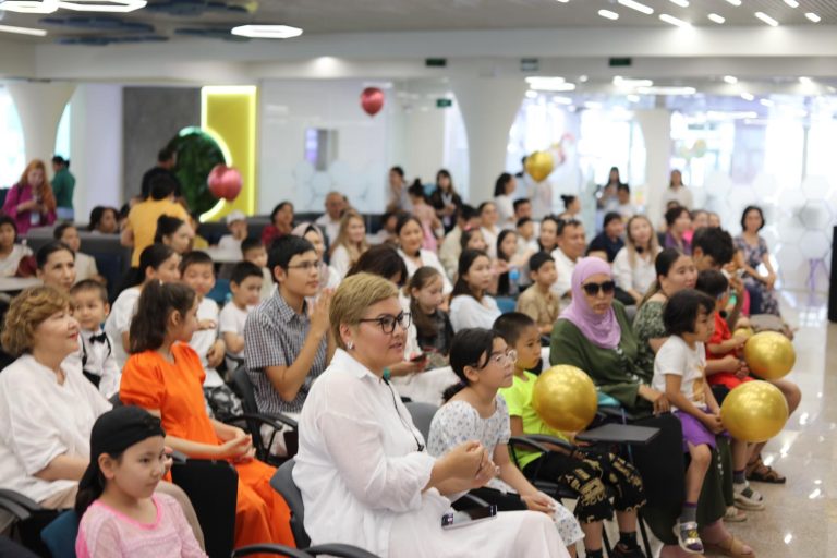 Алматыда ерекше балалар арасында «Тең мүмкіндіктер әлемі – тең қоғам» атты байқау өтті