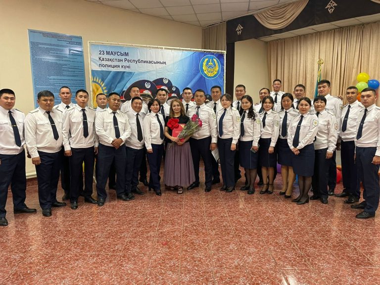 Сотрудники средней безопасности по области Абай торжественно отметили 23 июня – День полиции