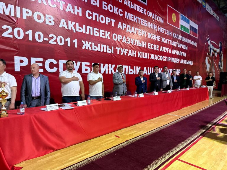 Жаңаөзенде Ақылбек Теміровты еске алуға арналған бокстан халықаралық турнир өтті