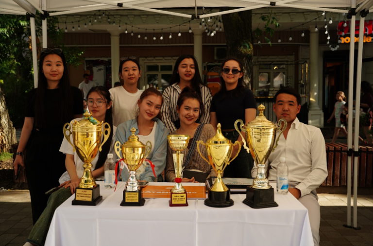 В Алмалинском районе прошел фестиваль досуговых центров «JAS FEST-2024»