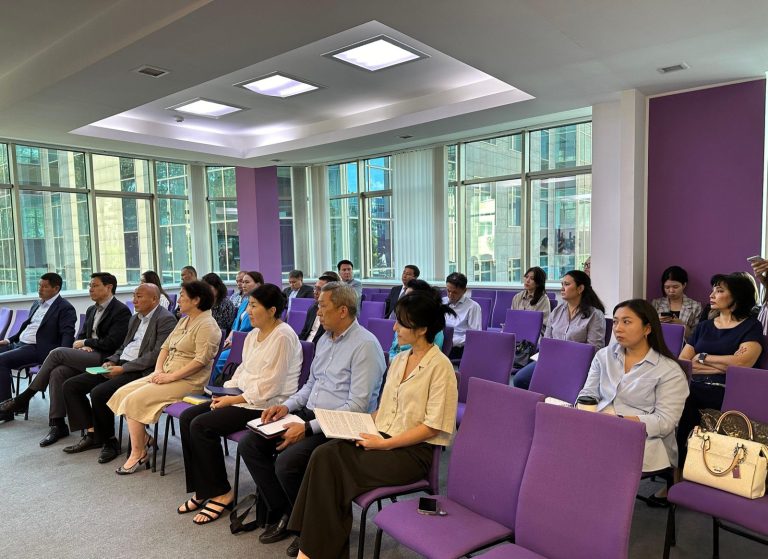 Алматы қаласының Әдеп жөніндегі уәкілдеріне және персоналды басқару қызметінің қызметшілеріне арнап семинар өткізілді