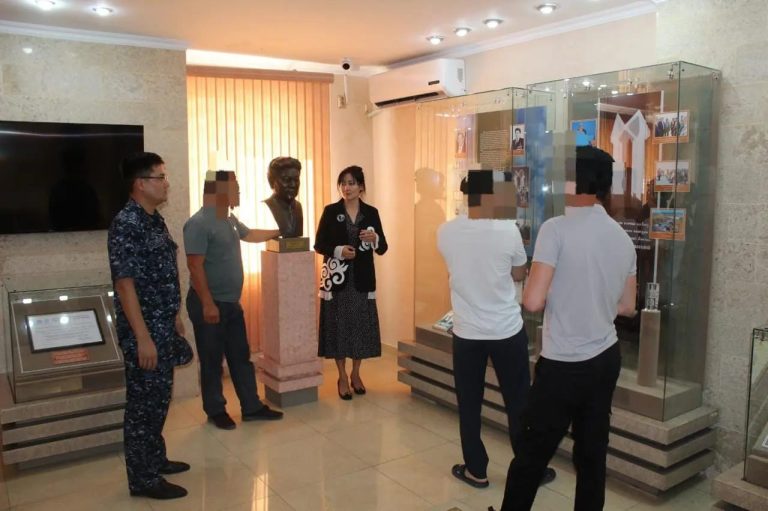 Пробация есебіндегі тұлғалар Қорқыт ата кешеніне барды