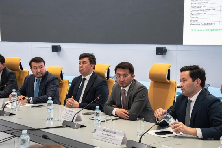 STARLINK ИНТЕРНЕТ ЖЕЛІСІНЕ 1729 АУЫЛ МЕКТЕБІ ҚОСЫЛДЫ