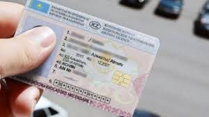 Қазақстанда жүргізушілердің бір санаты үшін жас шектеуі өзгерді