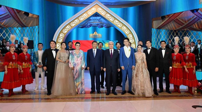 Майра Мухамедкызы и Димаш Кудайберген выступили перед главами государств в Астане