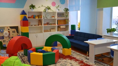 «Инклюзивті сынып ашылғалы бері қызым оқуға асығады». Инклюзивті білім беруде Ақмола көш бастады