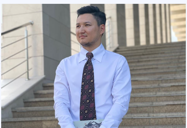 ХАЛЕЛ ТУГАНБАЕВ: «В НЫНЕШНИХ УСЛОВИЯХ ДЛЯ УСПЕШНОЙ ЮРИДИЧЕСКОЙ КАРЬЕРЫ НЕДОСТАТОЧНО ЗНАТЬ НОРМАТИВНЫЕ АКТЫ И СВОБОДНО ВЛАДЕТЬ ИНОСТРАННЫМ ЯЗЫКОМ»