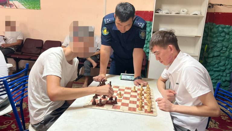 Шахматтан жасақ арасында жарыс өтті