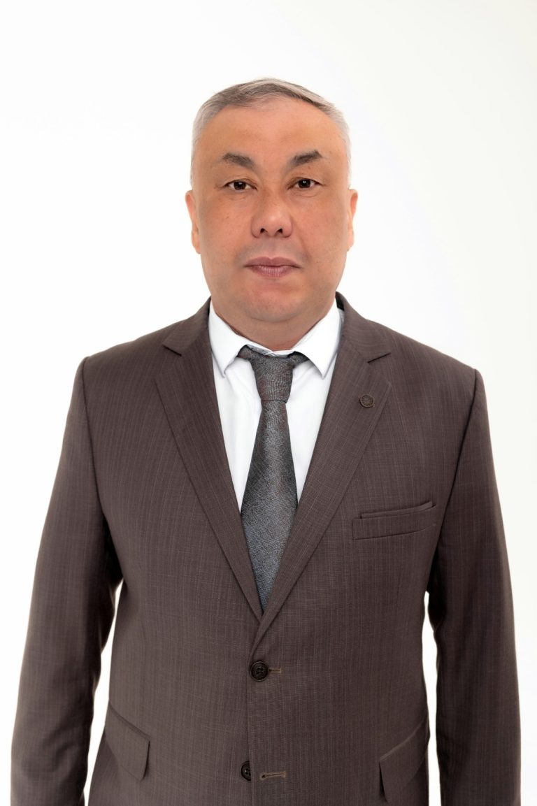 Қазақ  мемлекеті барда  мемлекеттік   тілдің  тұғыры  мәңгі биік болмақ