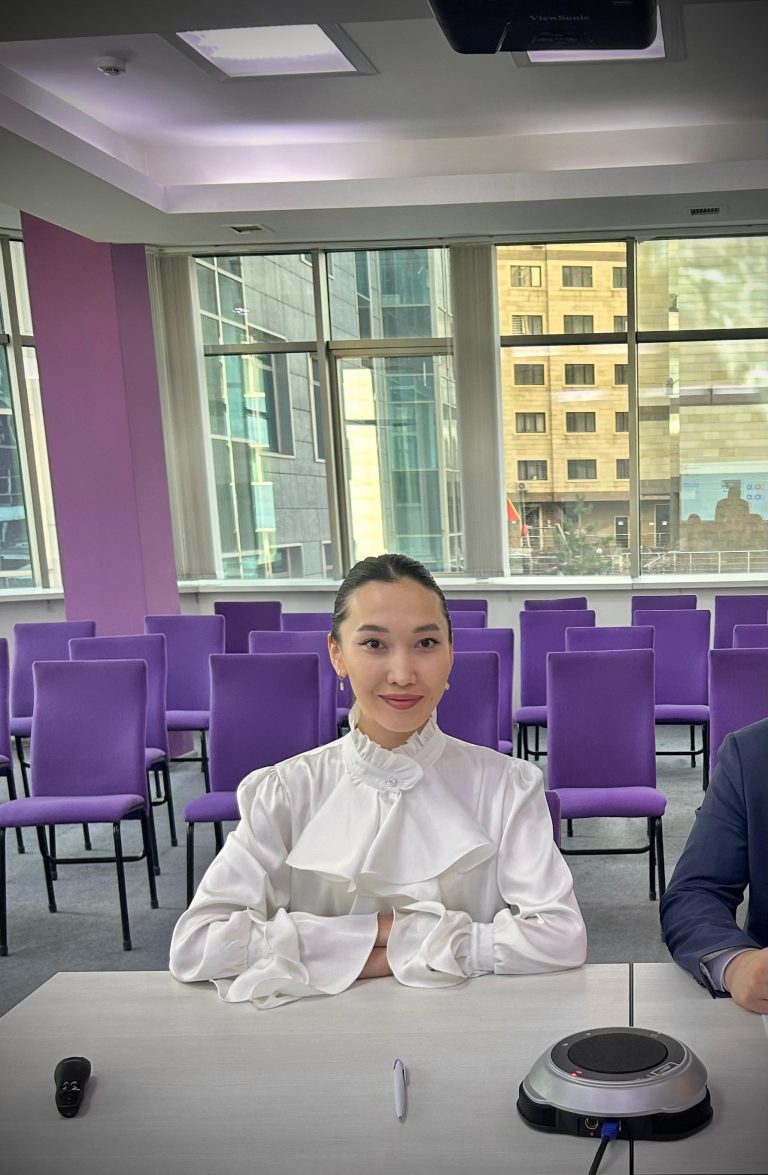 После вмешательства Департамента выплачены бонусы административному государственному служащему