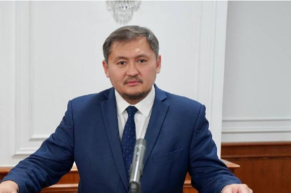 Саясат Нұрбек түлектерге үндеу арнады