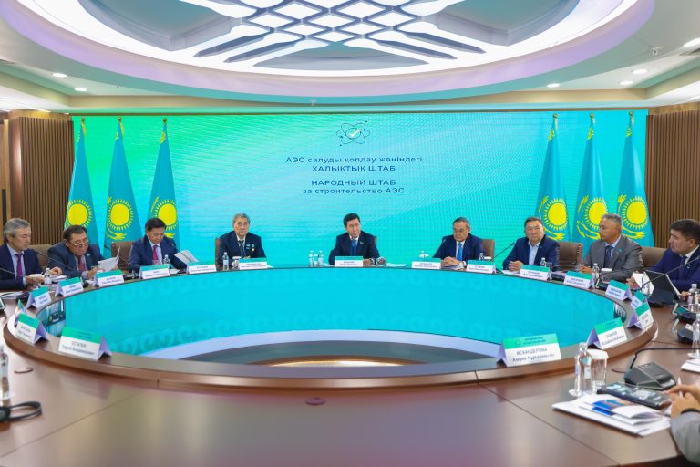 Партии и общественные организации объединились в Народный штаб за строительство АЭС