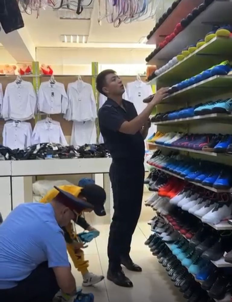 Сотрудники УИС области Жетісу приняли участие в акции «Дорога в школу»