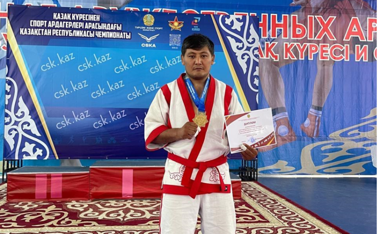 ТҮРКСІБ АУДАНЫ ДЕМАЛЫС ОРТАЛЫҒЫНЫҢ ЖЕТЕКШІСІ ХАМИТОВ ЖАНГЕЛДІ СПОРТ АРДАГЕРЛЕРІ АРАСЫНДА ҚАЗАҚ КҮРЕСІ БОЙЫНША ҚАЗАҚСТАН РЕСПУБЛИКАСЫ ЧЕМПИОНАТЫНДА ЖЕҢІМПАЗ АТАНДЫ