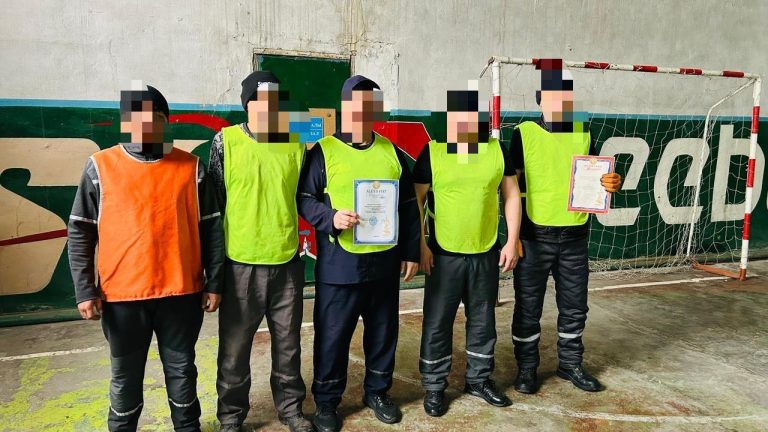 Абай облысында сотталғандар арасында футболдан мерекелік турнир ұйымдастырылды