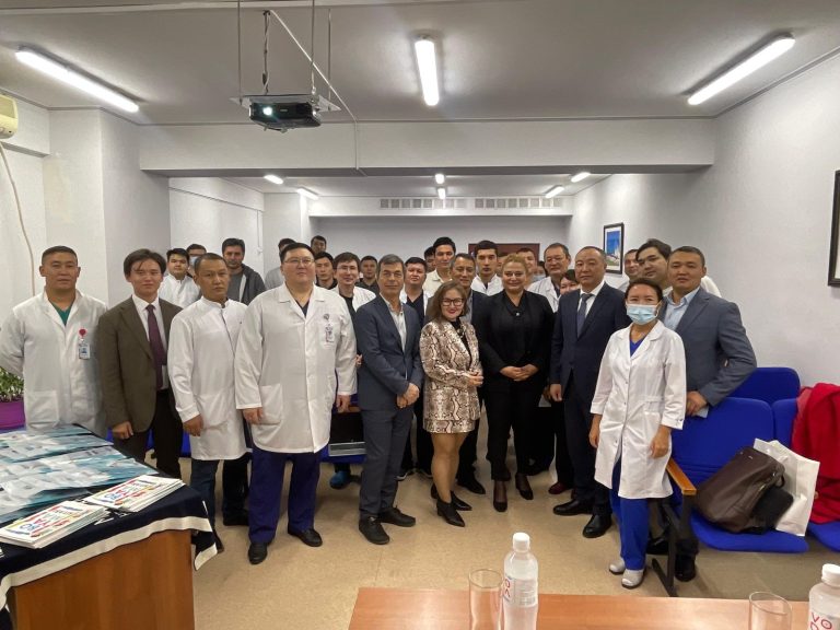 Алматы облысында Түркиядан келген дәрігерлер пациенттерді қабылдады