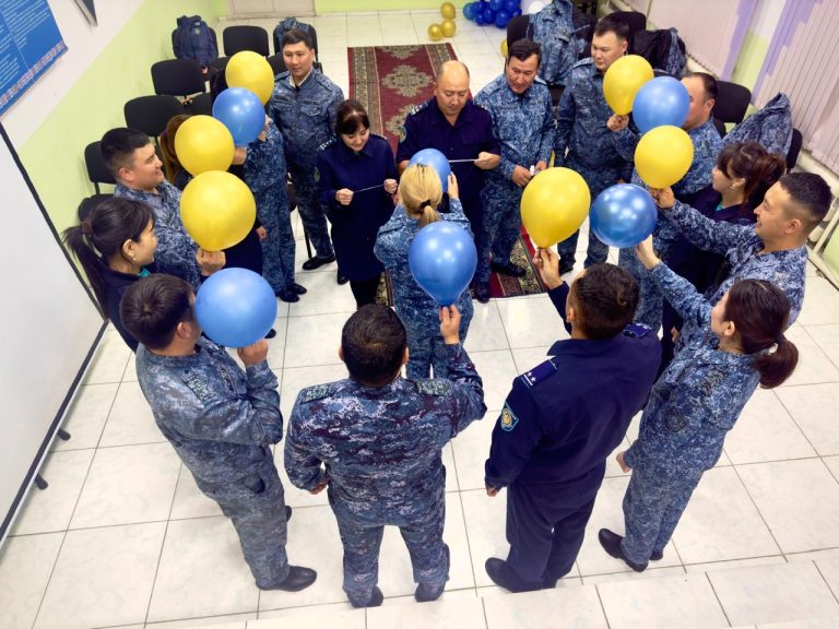 С почестью поздравили своих «Наставников»