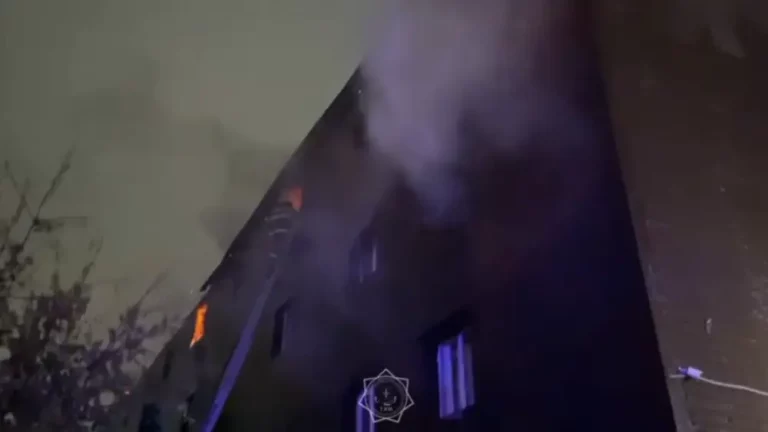 Астанада жатақхана өртенді, зардап шеккендер бар