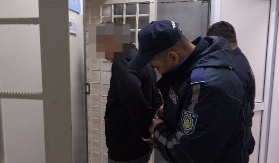 Полиция 80-нен астам тұрғынды алдап, 337 миллион теңге шығын келтірген күдіктіні ұстады