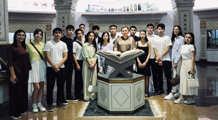 Кітапхана – білім әлеміне ашылған есік