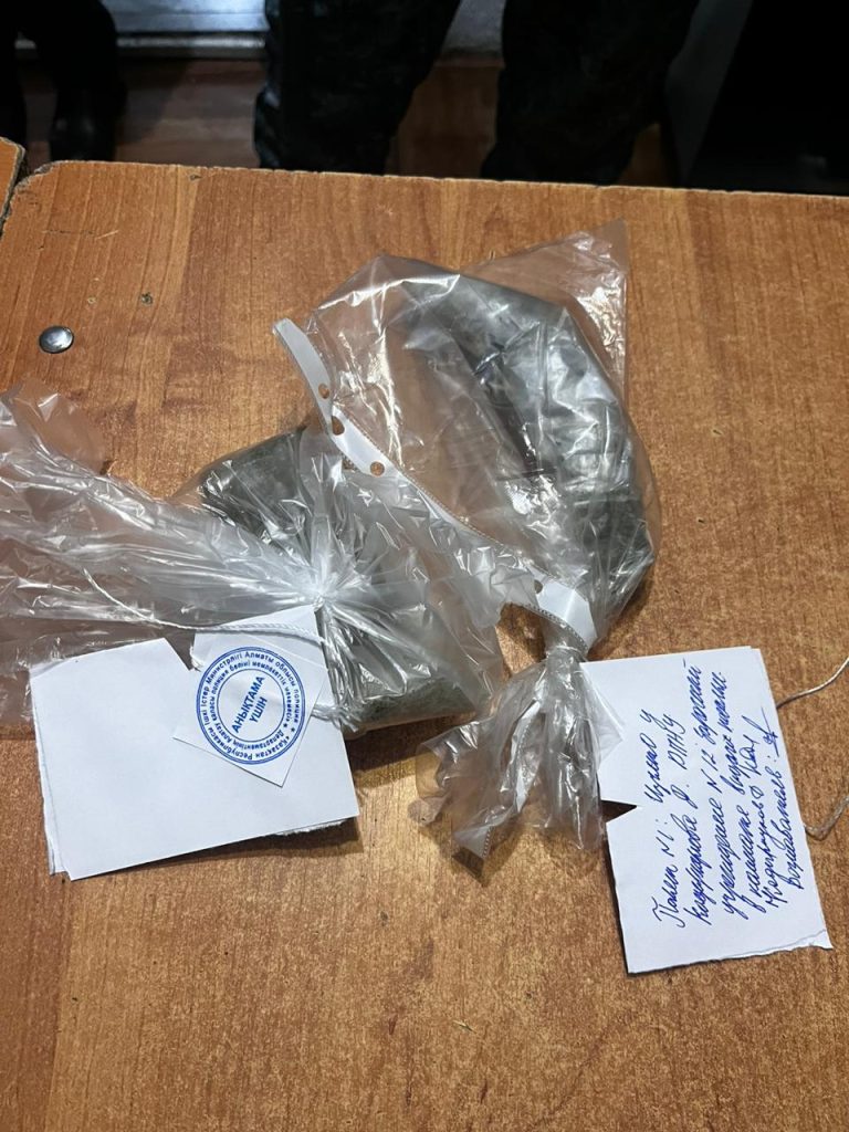 Сотрудники УИС пресекли попытку проноса запрещенных предметов в колонию