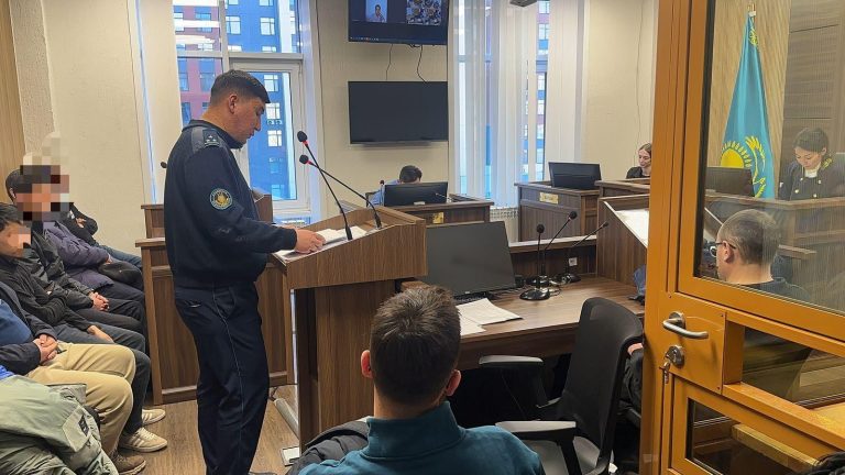 Организован показательный суд для осужденных