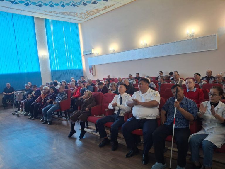 Семей қаласындағы қарттар үйінің тұрғындарына мерекелік құттықтаулар ұйымдастырылды