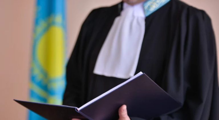 Социальное положение судей: проблемы и пути решения