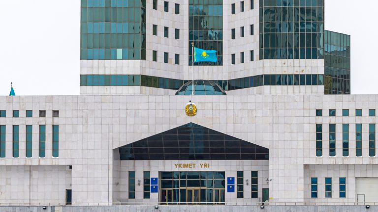 Послание Президента-2024: как ведется модернизация автодорог, строительство аэропортов и развивается Транскаспийский маршрут